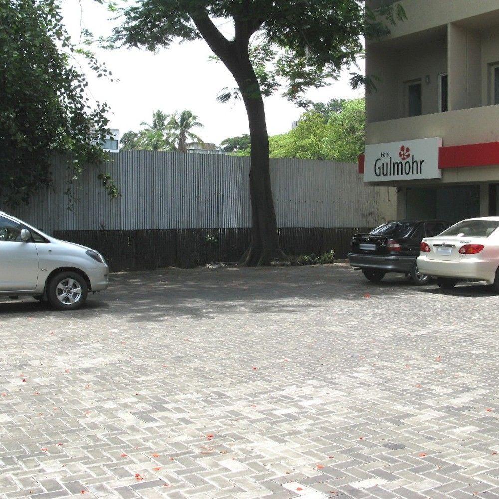 Oyo 1194 Hotel Gulmohr Pune Exteriör bild