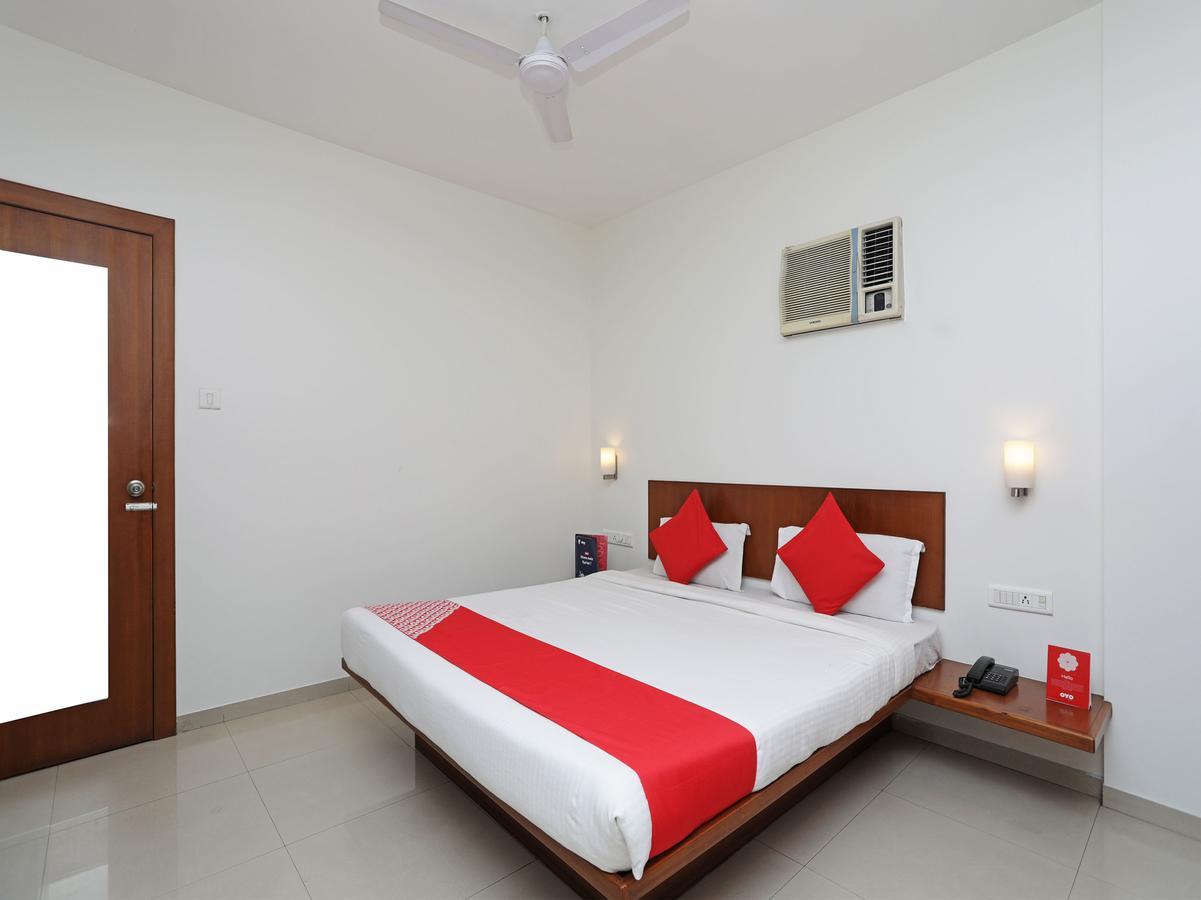 Oyo 1194 Hotel Gulmohr Pune Exteriör bild