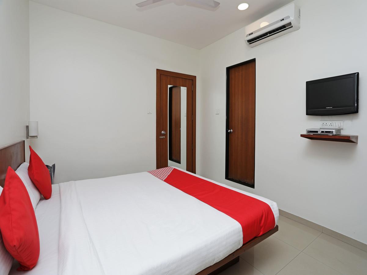 Oyo 1194 Hotel Gulmohr Pune Exteriör bild